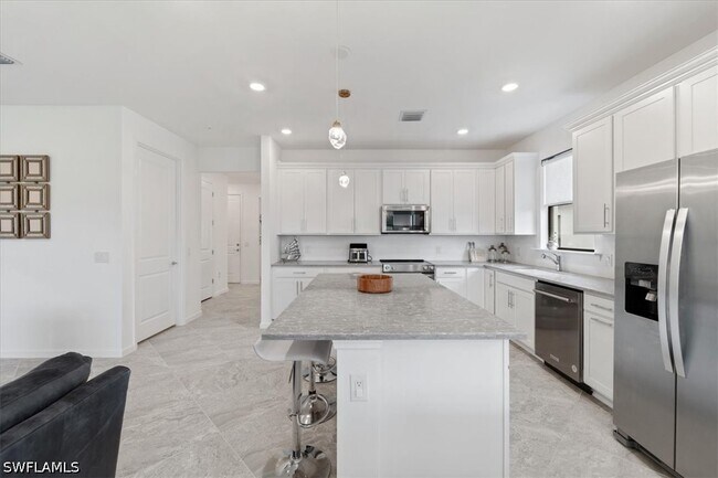 Building Photo - 5644 Celebration Dr