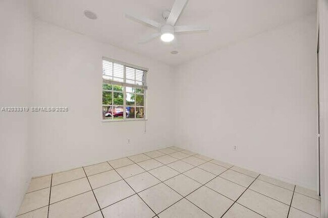Building Photo - 18322 SW 94th Ct