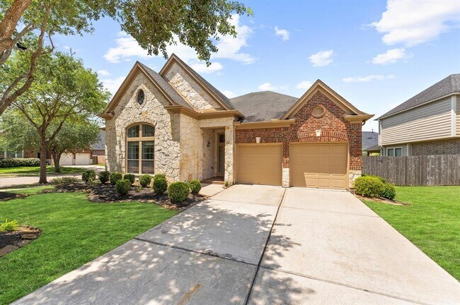 Building Photo - 5230 Pebble Bluff Ln