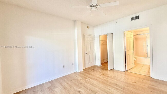 Building Photo - 2808 Amalei Dr