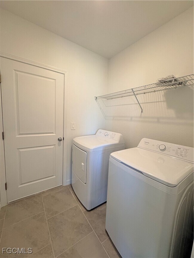 Building Photo - 11827 Cloverly Ln