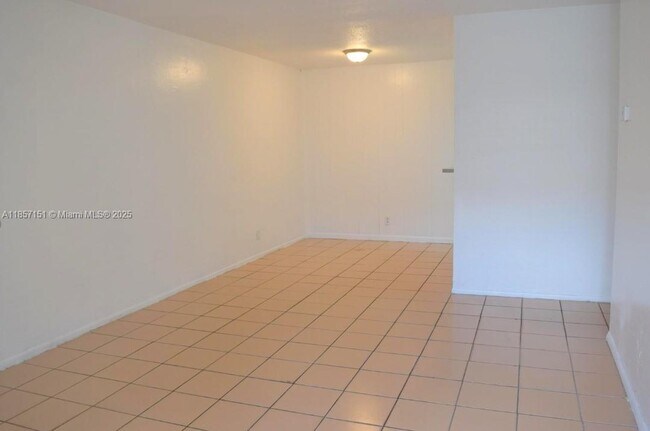 Building Photo - 2250 NW 59th Terrace
