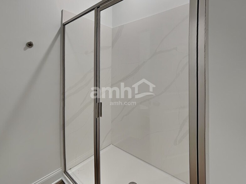 Building Photo - 1675 Soapstone Rd