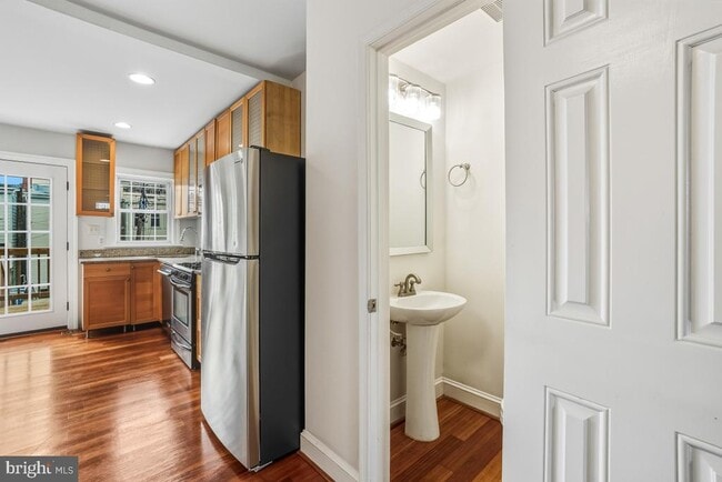 Building Photo - 1949 H St NE