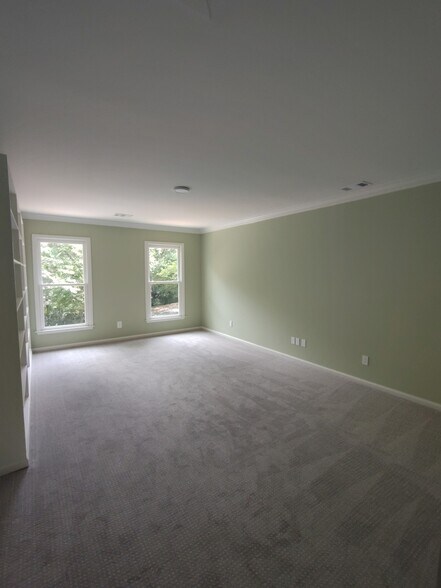 Building Photo - 3071 Lenox Rd NE