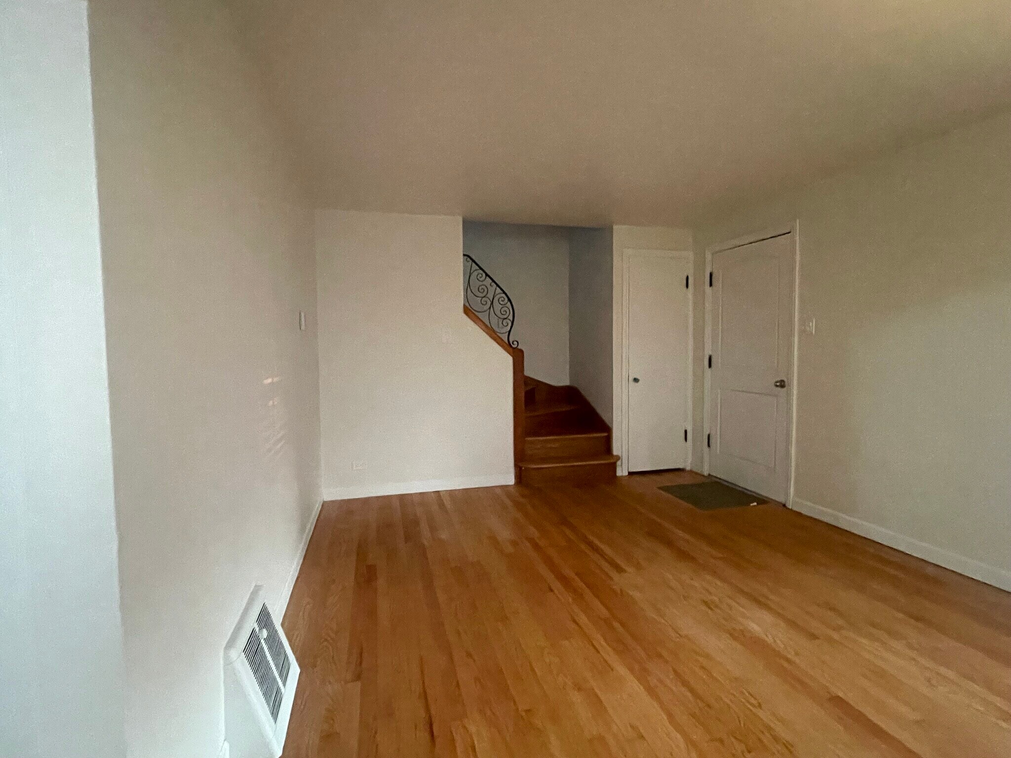 Living Room - 3263 S 58th Ct