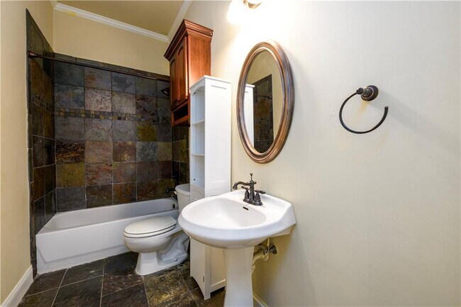 Building Photo - 2770 Shumard Oak Dr