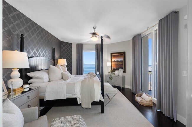 Building Photo - 5823 Bowen Daniel Dr