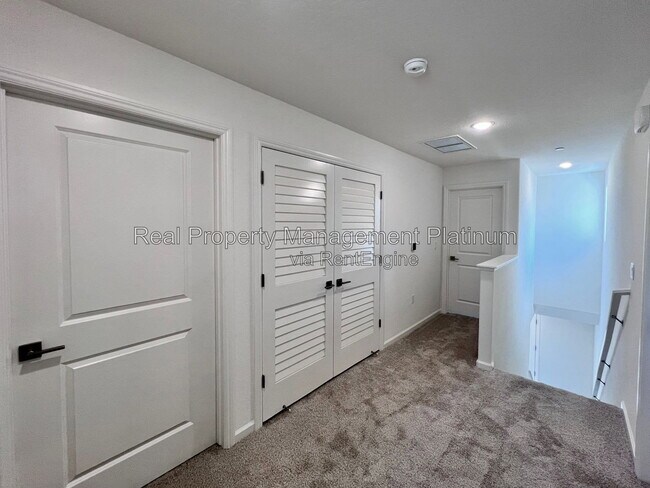 Building Photo - 1533 Vintage Ln