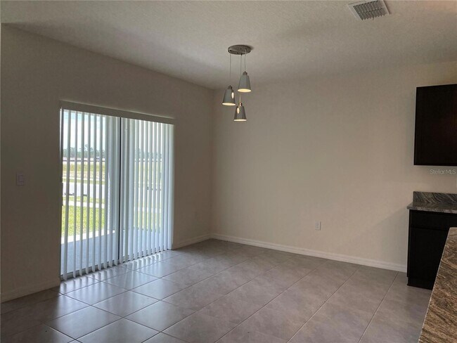 Building Photo - 5535 Hollingworth Trl