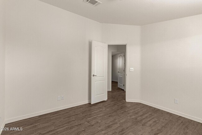 Building Photo - 10810 N 91st Ave