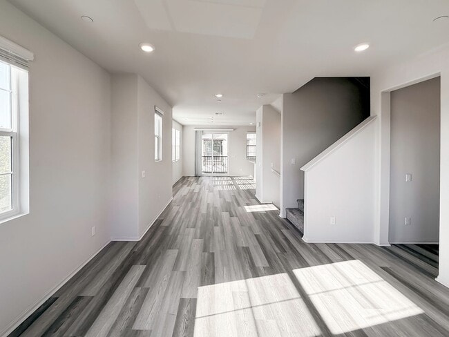 Building Photo - ~ AVAILABLE NOW ~ New Construction Home for Rent in the NEW Heirloom Farms Community in Temecula!
