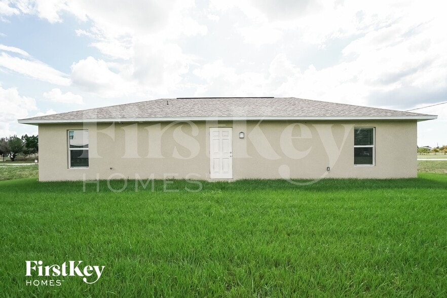 Building Photo - 625 SW 13th Terrace