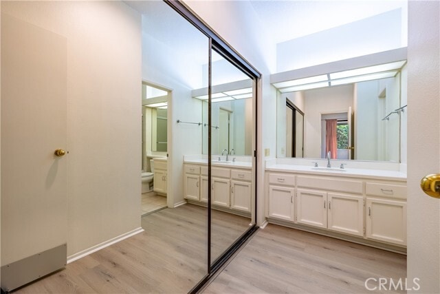 Building Photo - 5744 E Creekside Ave