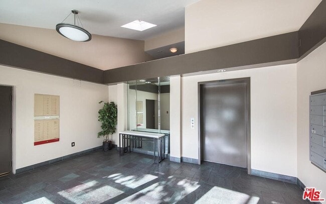 Building Photo - 11225 Peach Grove St