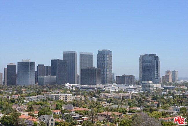 Building Photo - 10535 Wilshire Blvd