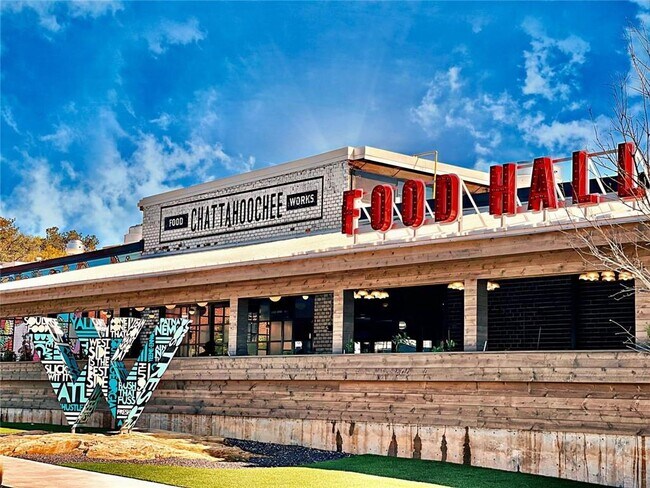 Building Photo - 1300 Chelsea Cir NW