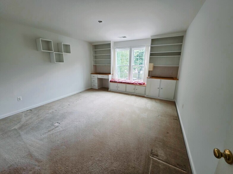 Building Photo - 17204 Sumac Ct