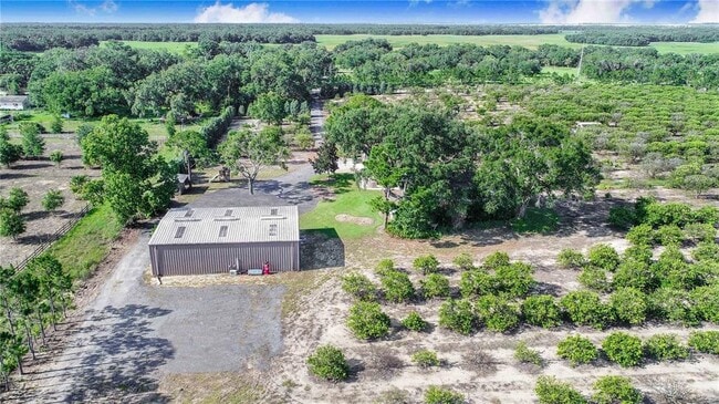 Building Photo - 7740 Lake Hatchineha Rd