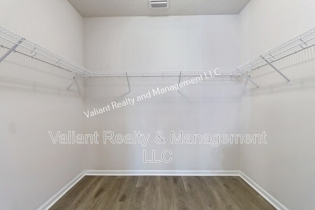 Building Photo - 1880 Cogdill Trace