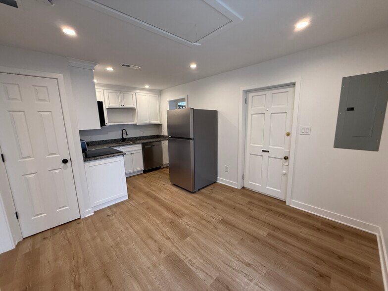 Kitchen - view from living room - 303 Wollerton St