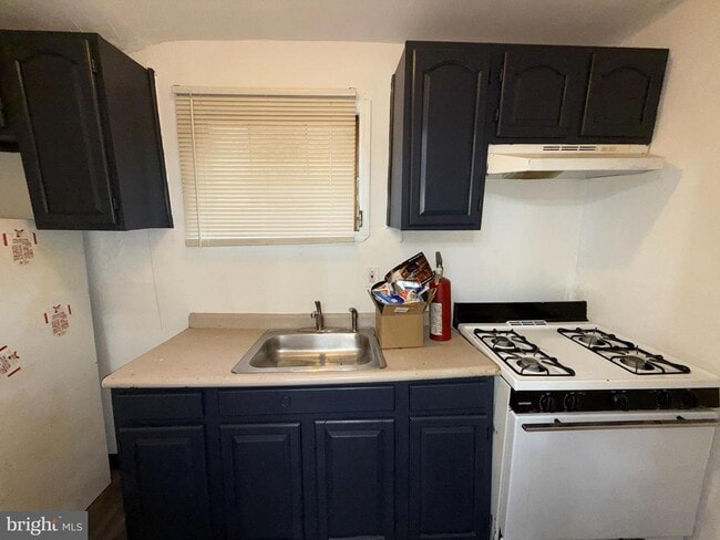 Building Photo - 1241 S Ringgold St