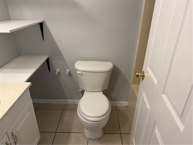 Building Photo - 4928 Leonard Blvd S