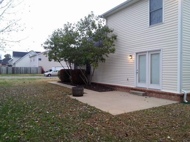 Building Photo - 2140 Aberdeen Cir