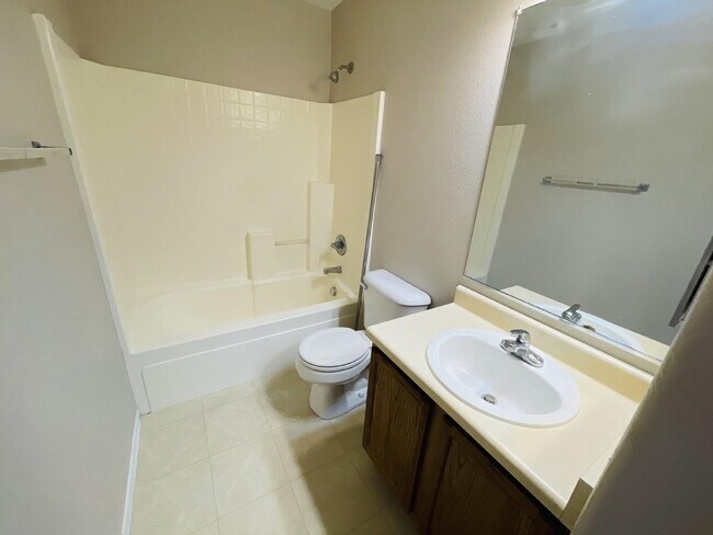 Building Photo - 45811 W Amsterdam Rd