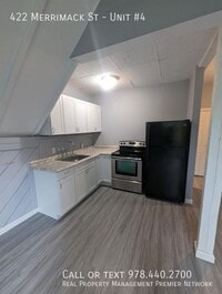 Building Photo - 422 Merrimack St