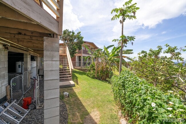 Building Photo - 3 Bedroom 3 Bathroom pet negotiable SFH in...