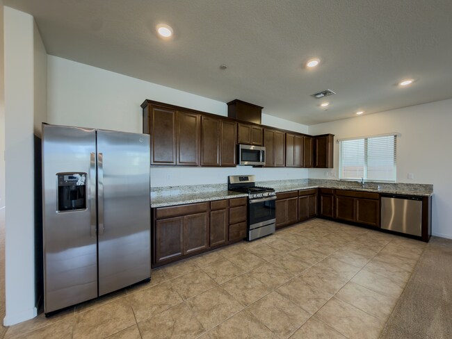 Building Photo - 2048 Ballet Way