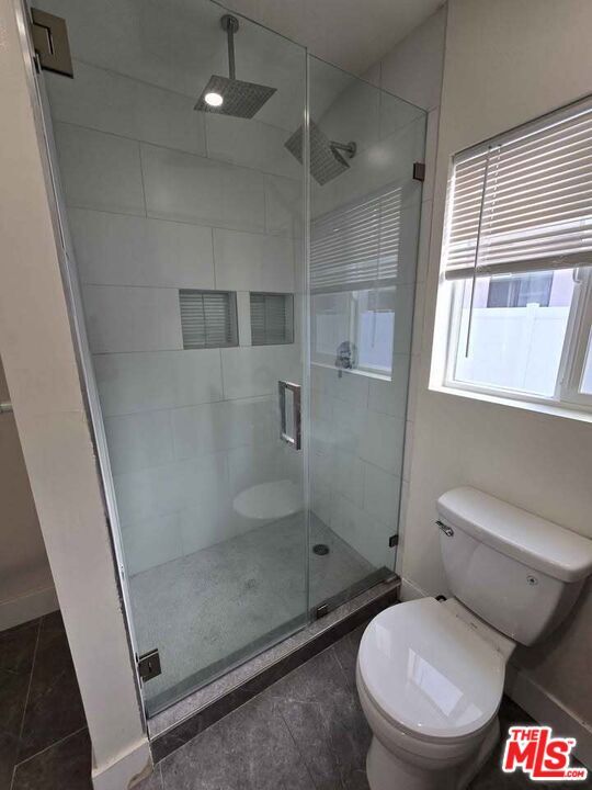 Building Photo - 14123 Califa St