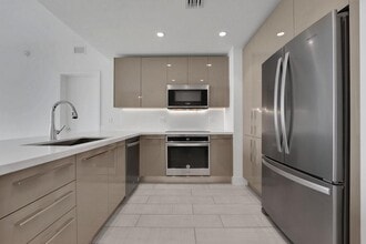 Building Photo - 2000 Metropica Way