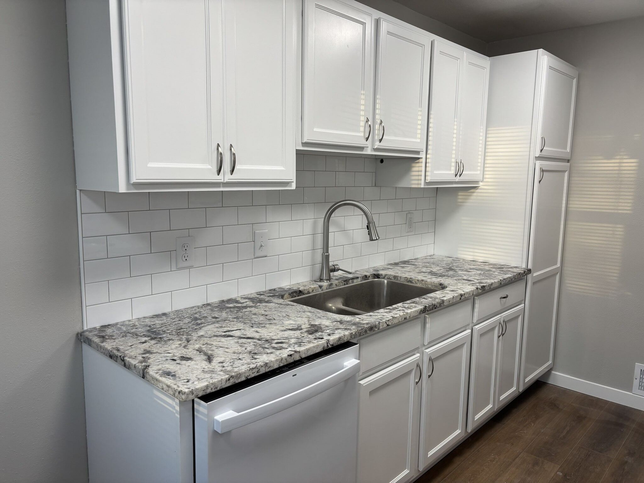 Building Photo - 69 Toponce Dr