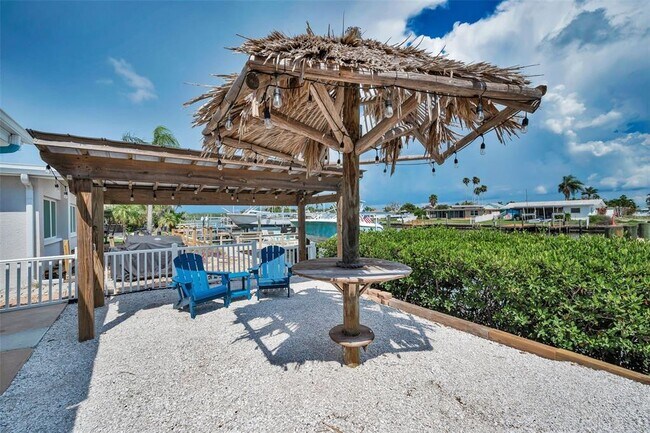 Building Photo - 17727 Long Point Dr