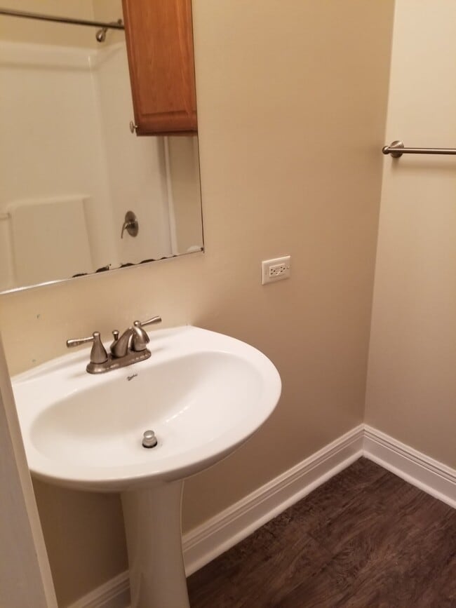 Building Photo - 2525 Esplanade St