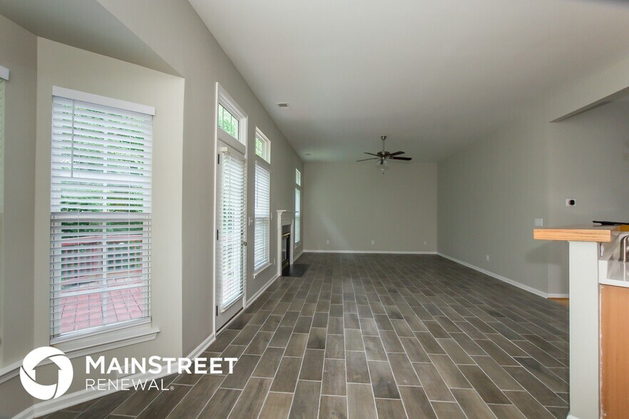 Building Photo - 12139 Autumn Winds Ln