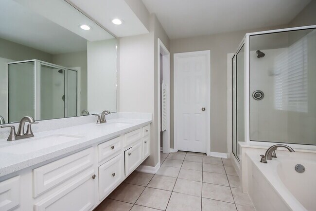 Building Photo - 6946 Gentle Breeze Dr