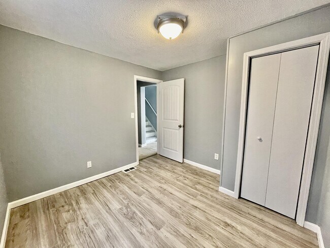 Building Photo - 2127 Park Ave