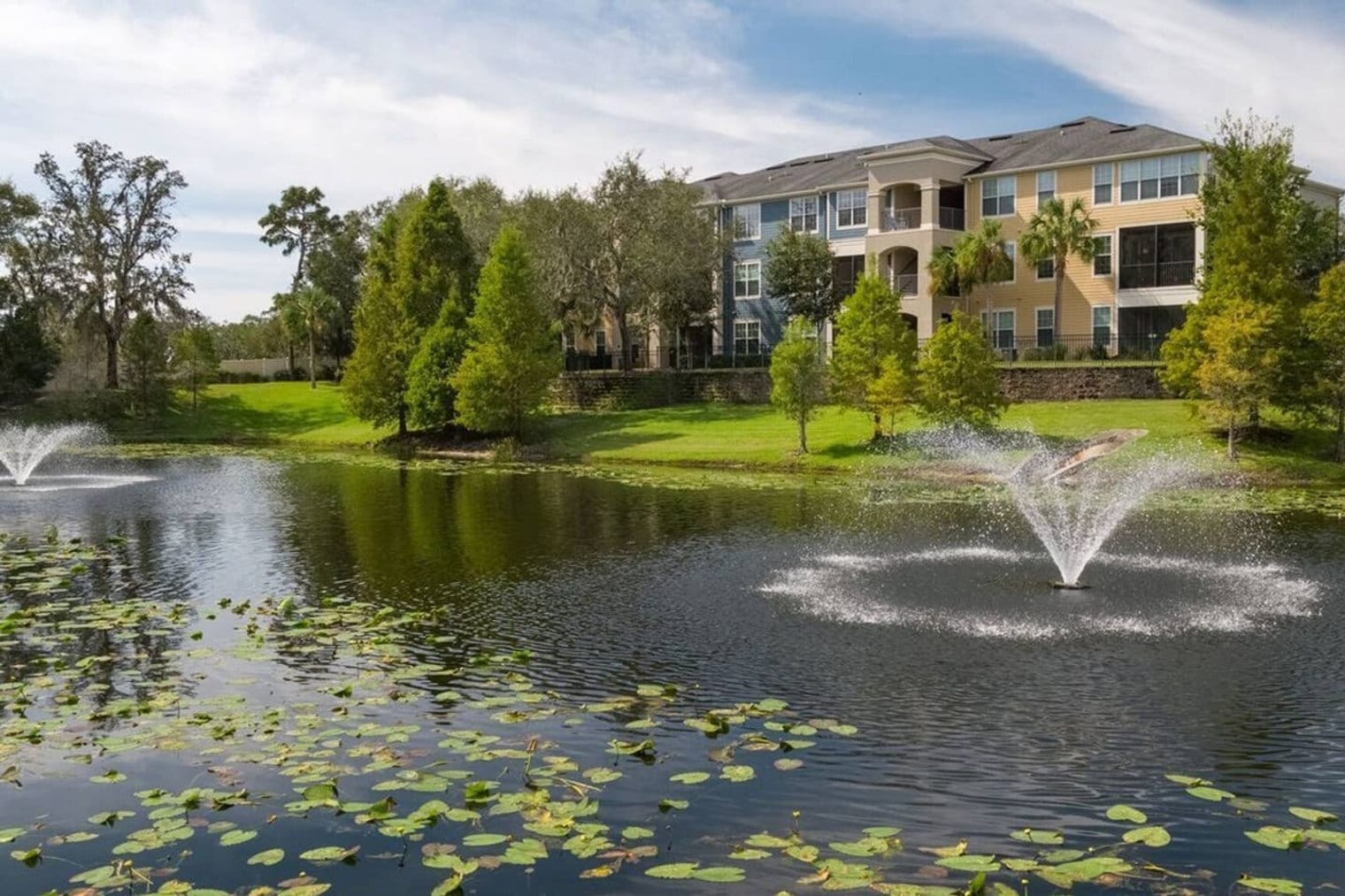 Building Photo - 25150 Lovegrass Dr