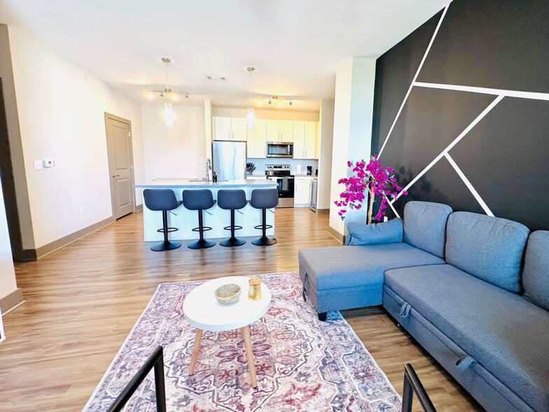 Building Photo - 9268 Vintage Hills Way