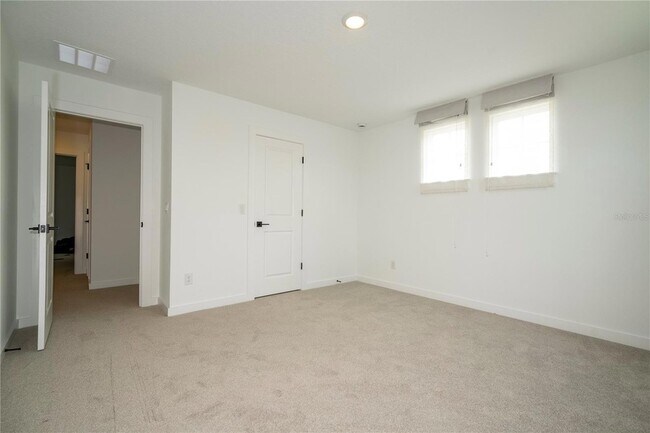 Building Photo - 2184 Broadbrook Dr