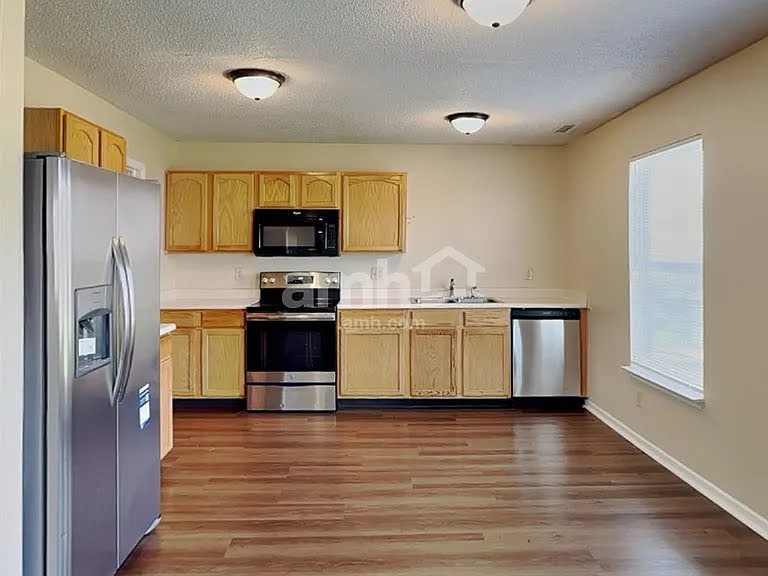 Building Photo - 1722 Brassica Way