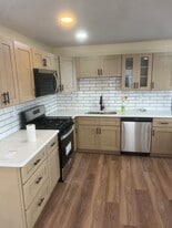 Building Photo - 436 Brook St