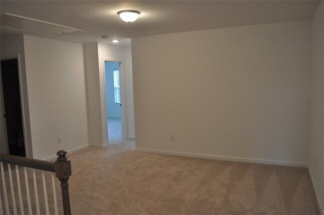 Building Photo - 5830 Flint Ln
