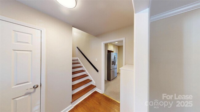 Building Photo - 2844 Goneaway Rd