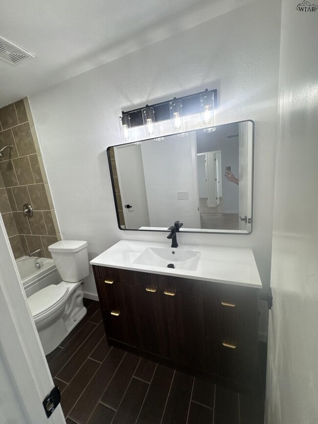 Building Photo - 4845 Trinidad Dr