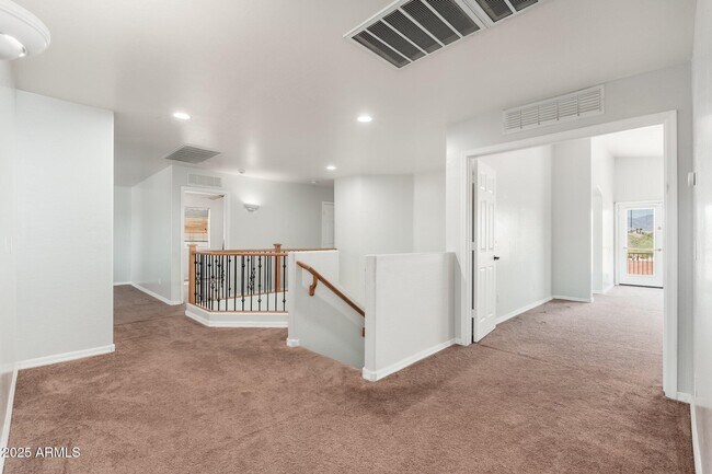 Building Photo - 22966 W Hopi St