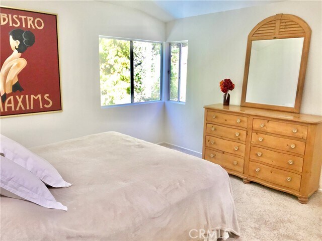 Building Photo - 208 Santa Rosa Ct
